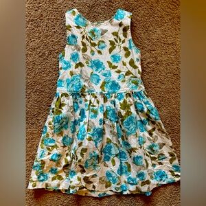Girls dress. Blue roses. Size 5. Like new.